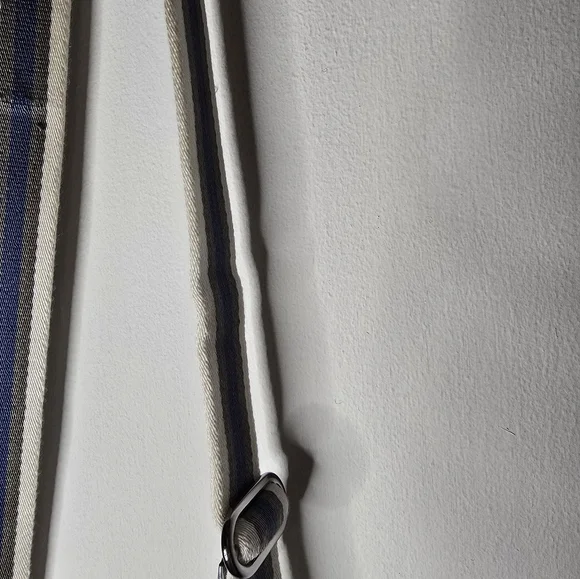 Gucci Silver Guccisima Crossbody Bag - Picture 4 of 16